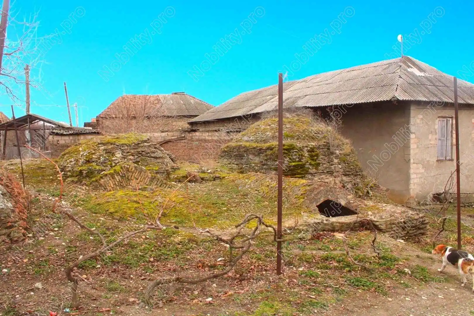 Bathhouse Building