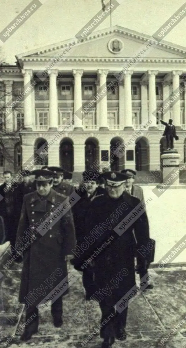 Shalikashvili-In-Saint-Petersburg-1993